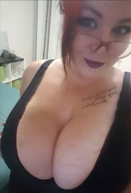 busty_melissa